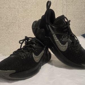 Nike Gianni Immortality Black Trainers. Men Size 8.5